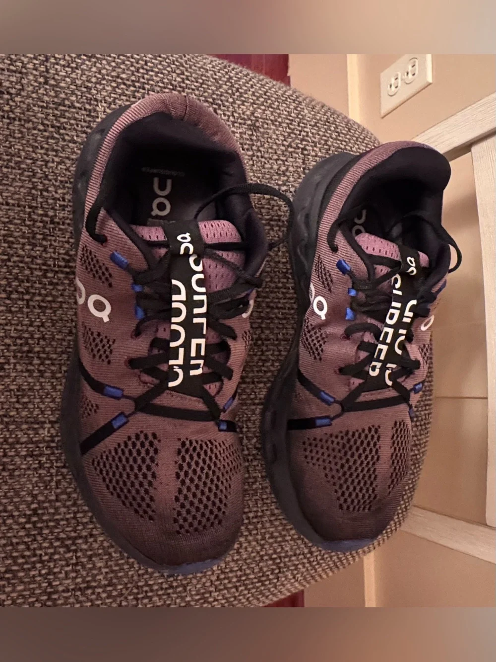 On Men's Cloudsurfer Running Shoes. Size 11. black/cobalt.
